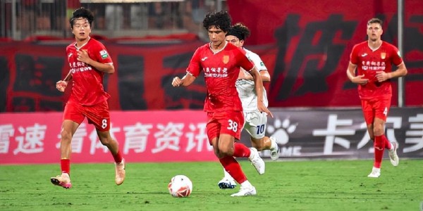 爱游戏体育-8轮2胜！10年最差国安拉响保级警报，5月魔鬼赛程定蒙哥马利生死
