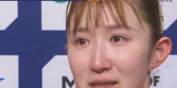 爱游戏体育官方网站-早田希娜直言丢2分很懊悔，豪言28年福冈复仇夺冠！日媒发声维护